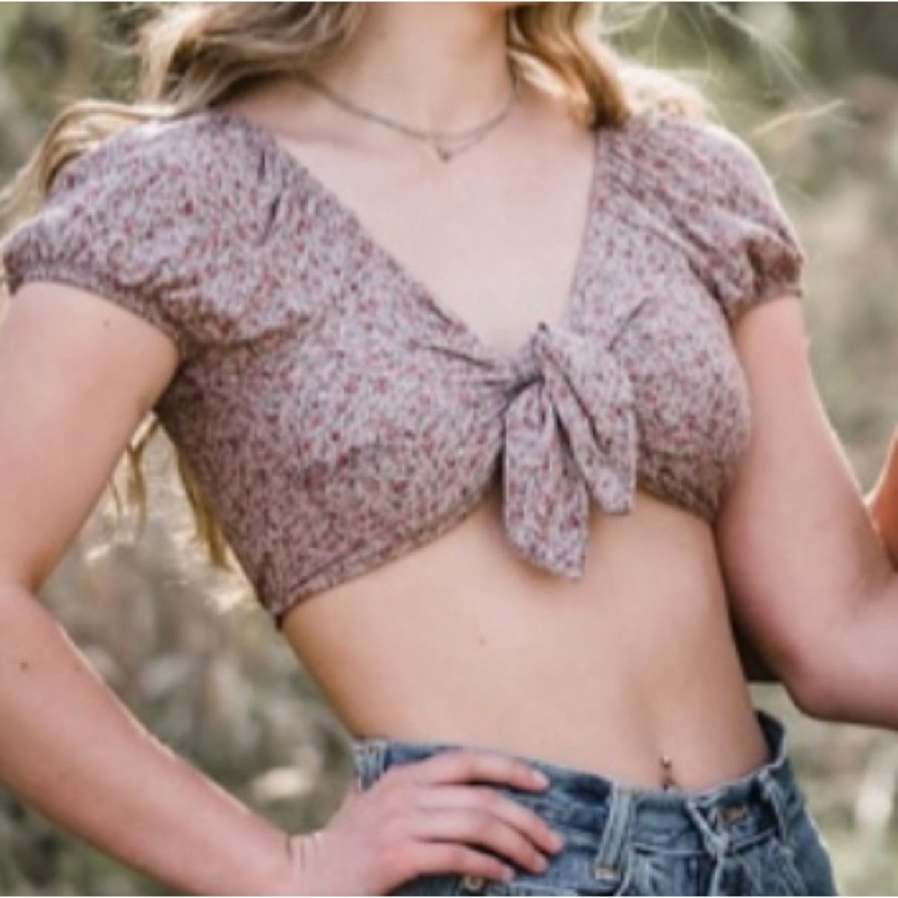 Floral Tie-Front Crop Top